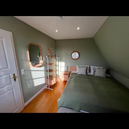 بيت للعطل Ferienhaus-strandallee95-direkt-am-strand *