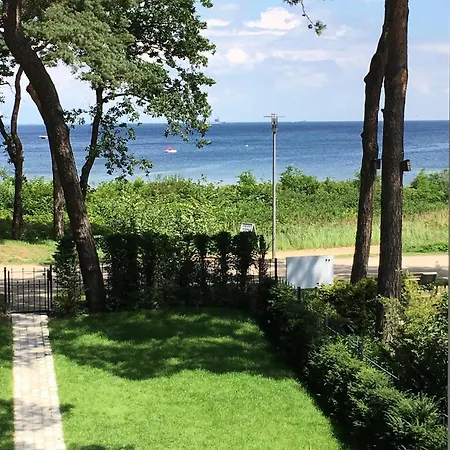 Ferienhaus-strandallee95-direkt-am-strand بيت للعطل تيميندورفير ستراند
